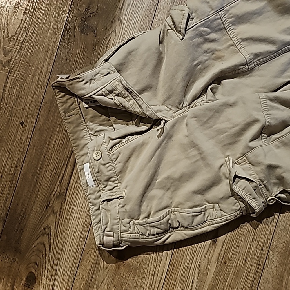 TNA Supply Cargo Cropped Pants